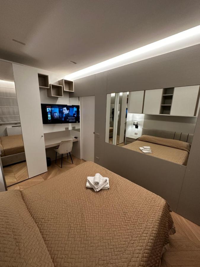 Bilocale Luxury A 50 Mt Dalla Stazione Di Milano Apartamento Exterior foto