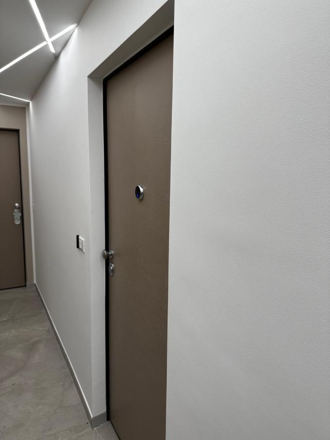 Bilocale Luxury A 50 Mt Dalla Stazione Di Milano Apartamento Exterior foto